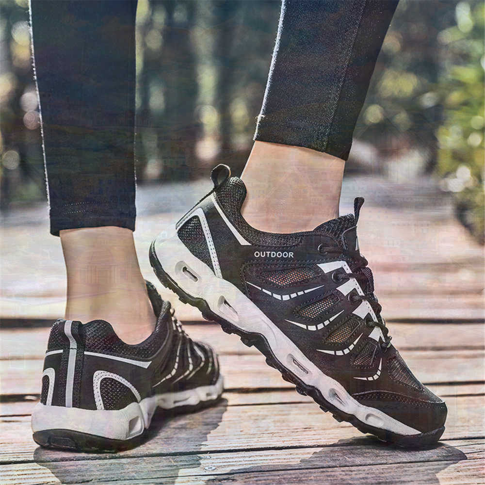Sumer Round Tip Silver Sneaker - đánh giá và giá Office Tech Outfits